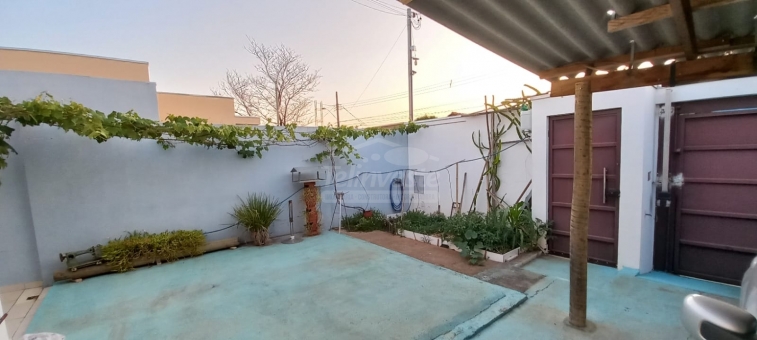 CASA NO BAIRRO COHAB
