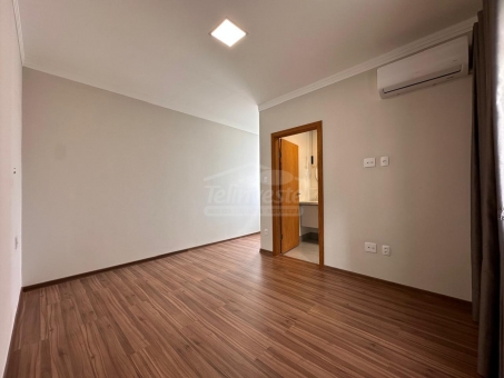 EXCELENTE SOBRADO A VENDA NO BAIRRO JARDIM CIDADE 