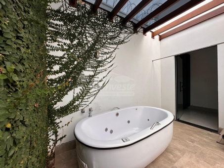 EXCELENTE SOBRADO A VENDA NO BAIRRO JARDIM CIDADE 