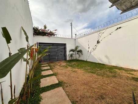 EXCELENTE SOBRADO A VENDA NO BAIRRO JARDIM CIDADE 