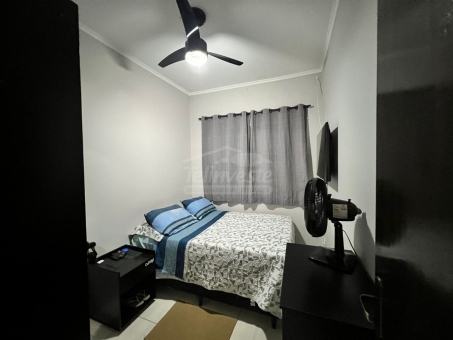 CASA NO JARDIM PINHEIROS