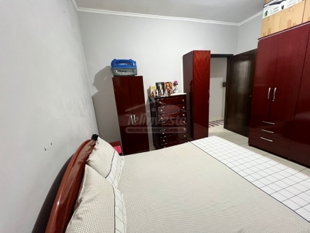 CASA NO JARDIM PINHEIROS