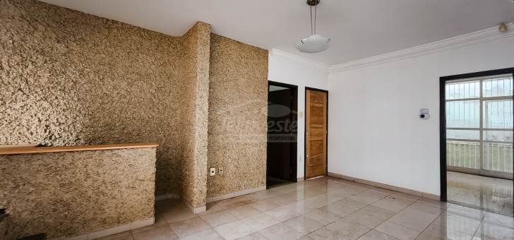Casa - Bairro Centro