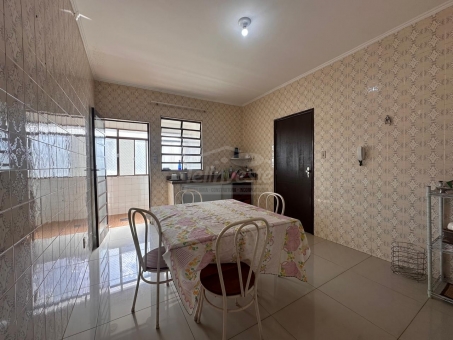 APARTAMENTO CENTRAL A VENDA EM FRENTE A PRA&Ccedil;A DA MATRIZ 