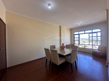 APARTAMENTO CENTRAL A VENDA EM FRENTE A PRA&Ccedil;A DA MATRIZ 
