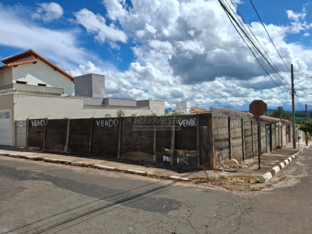 LOTE DE ESQUINA NO EXPOSI&Ccedil;&Atilde;O