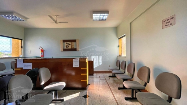 2 SALAS COMERCIAS A VENDA NO CENTRO DE PASSOS