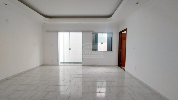 CASA NO BAIRRO BELA VISTA EM PASSOS MG