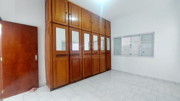 CASA NO BAIRRO BELA VISTA EM PASSOS MG