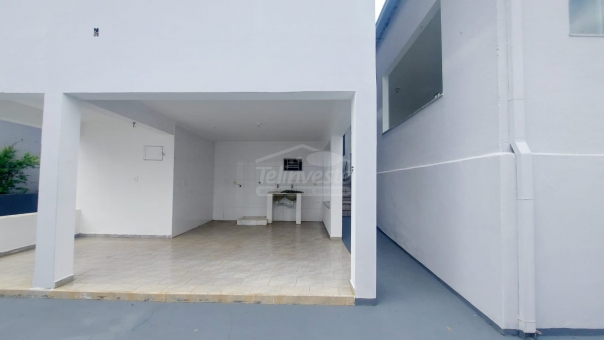 CASA NO BAIRRO BELA VISTA EM PASSOS MG