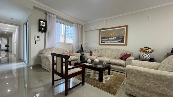 APARTAMENTO CENTRAL