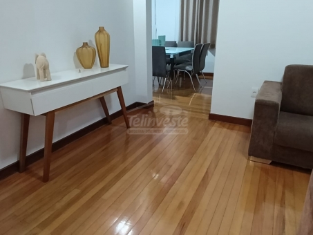 CASA NO CENTRO COM  PONTO COMERCIAL
