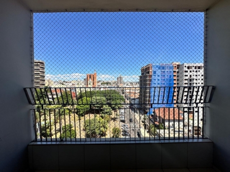 EXCELENTE APARTAMENTO A VENDA EM FRENTE A PRA&Ccedil;A 