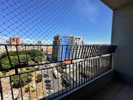 EXCELENTE APARTAMENTO A VENDA EM FRENTE A PRA&Ccedil;A 