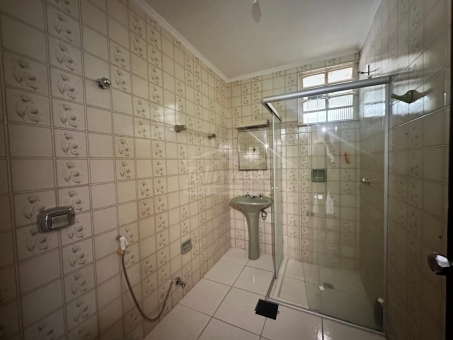 EXCELENTE APARTAMENTO A VENDA EM FRENTE A PRA&Ccedil;A 