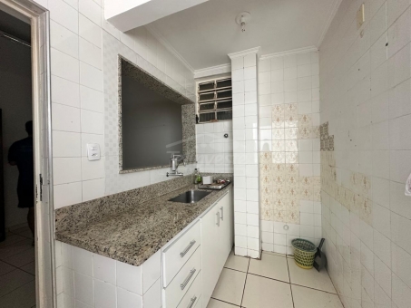 EXCELENTE APARTAMENTO A VENDA EM FRENTE A PRA&Ccedil;A 