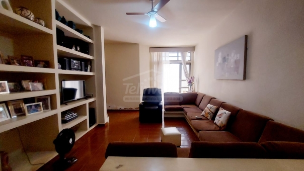CASA NO CENTRO DE PASSOS/PROXIMO AO CPN 