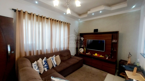 CASA NO BAIRRO VILA RICA 