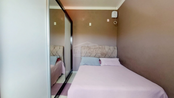 CASA NO BAIRRO VILA RICA 