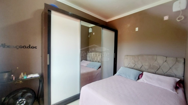 CASA NO BAIRRO VILA RICA 