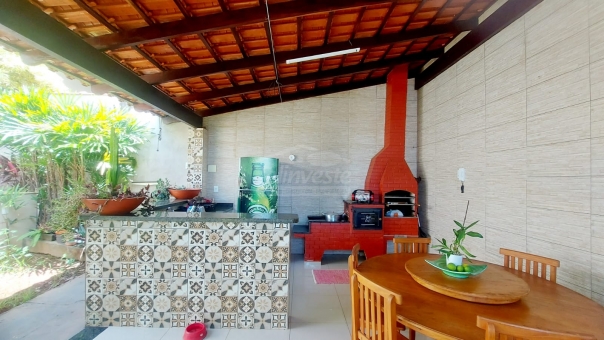 CASA NO BAIRRO VILA RICA 