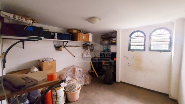 CASA NO BAIRRO MUARAMA