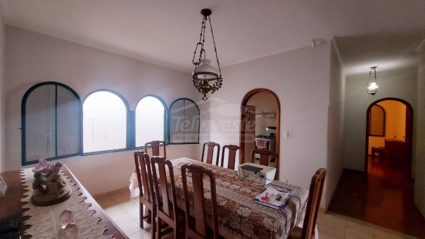CASA NO BAIRRO MUARAMA