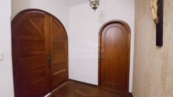 CASA NO BAIRRO MUARAMA