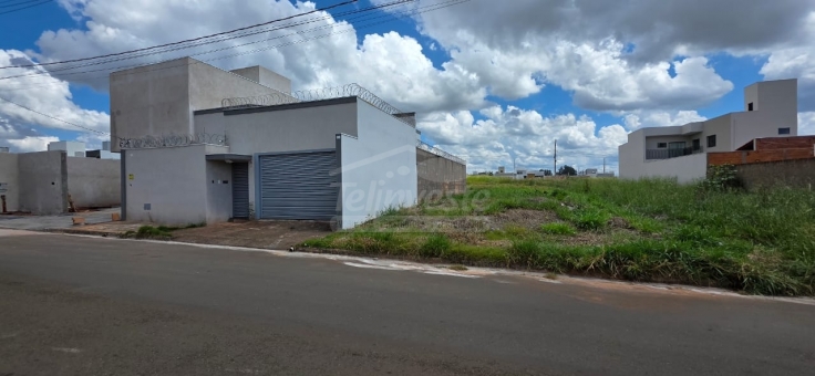 EXCELENTE OPORTUNIDADE DE LOTE
