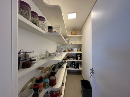 APARTAMENTO ALTO PADRAO 