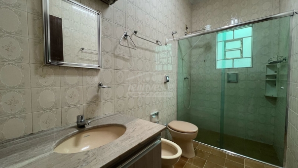 CASA NO BAIRRO CARMELO