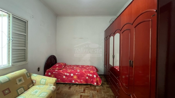 CASA NO BAIRRO CARMELO