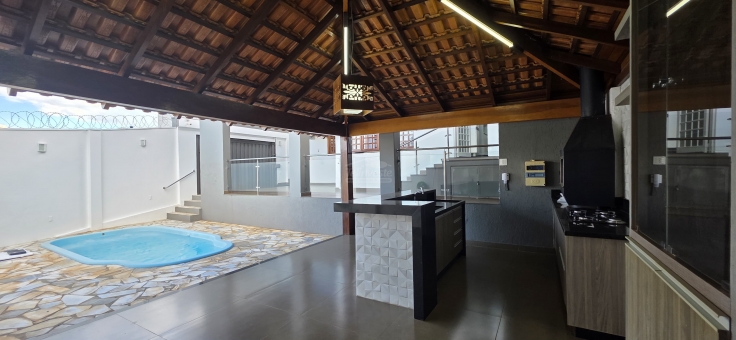 CASA ALTO PADR&Atilde;O 