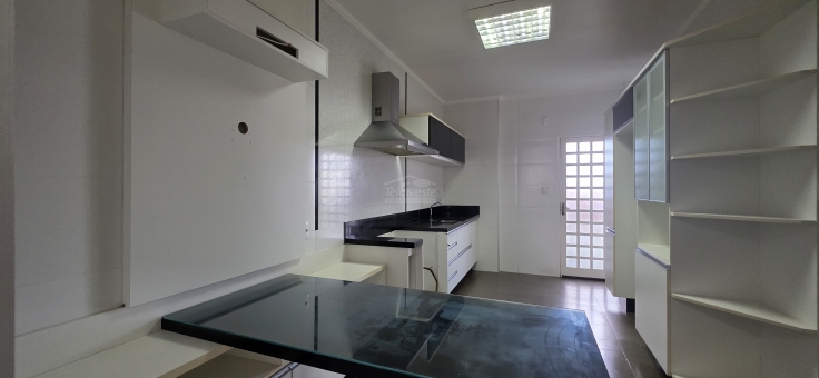 CASA ALTO PADR&Atilde;O 