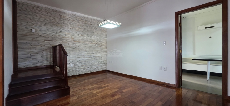 CASA ALTO PADR&Atilde;O 