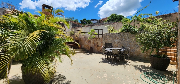 CASA LOCALIZADA NO CORA&Ccedil;&Atilde;O DE PASSOS