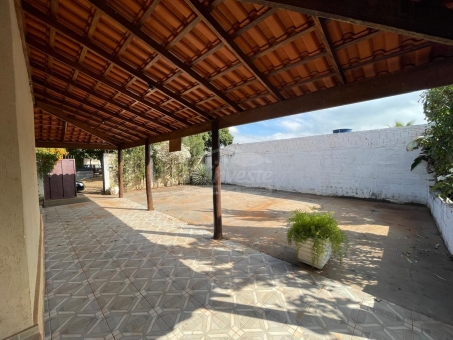 Ch&aacute;cara no Jardim Ac&aacute;cias 