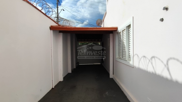 CASA NA BAR&Atilde;O DE PASSOS PROXIMO AO CENTRO