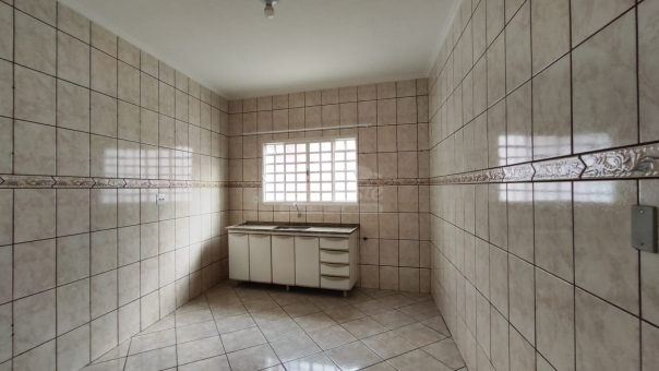CASA NA BAR&Atilde;O DE PASSOS PROXIMO AO CENTRO