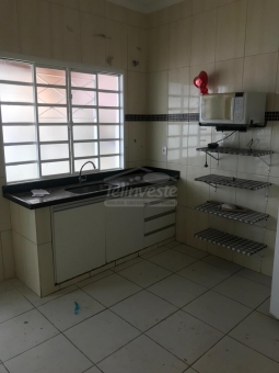 CASA A VENDA - JD FLAMBOYANT 