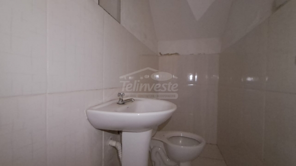 Barrac&atilde;o Comercial - Canjeranus