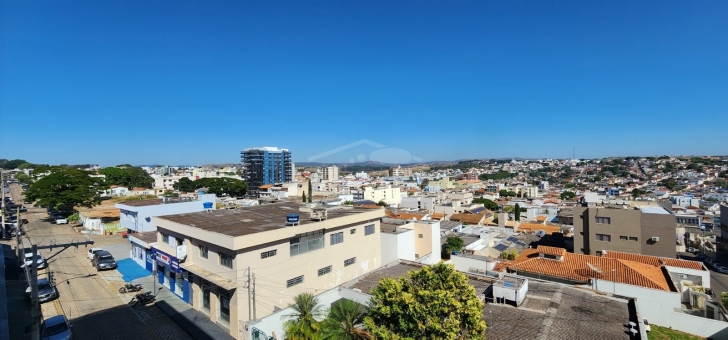 APARTAMENTO FUNCIONAL CENTRAL 