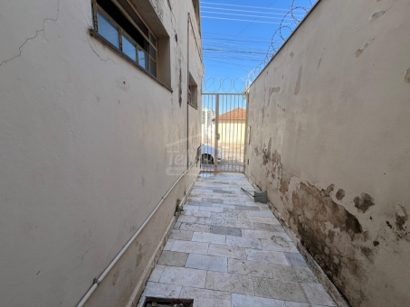 OPORTUNIDADE DE CASA REGI&Atilde;O CENTRAL