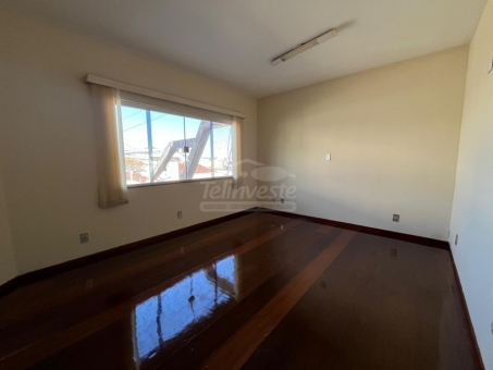 OPORTUNIDADE DE CASA REGI&Atilde;O CENTRAL