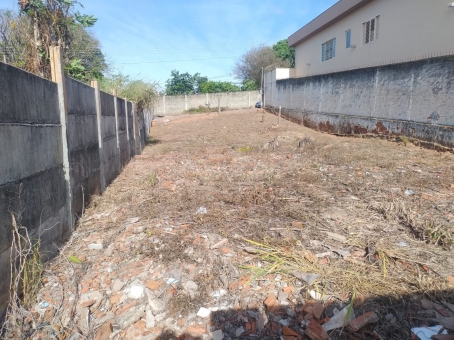 OPORTUNIDADE DE LOTE-PENHA