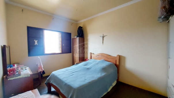 CASA NO BAIRRO JARDIM PLANALTO - ESTUDA PERMUTA POR APARTAMENTO 