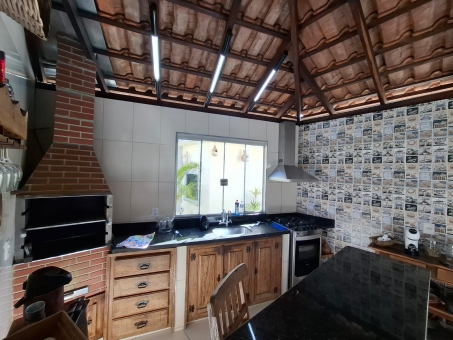 CASA NA AV. PO&Ccedil;OS DE CALDAS