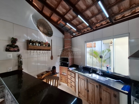CASA NA AV. PO&Ccedil;OS DE CALDAS