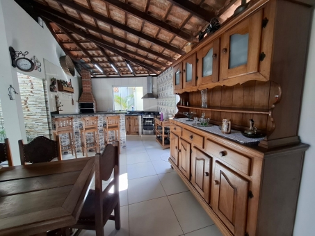 CASA NA AV. PO&Ccedil;OS DE CALDAS