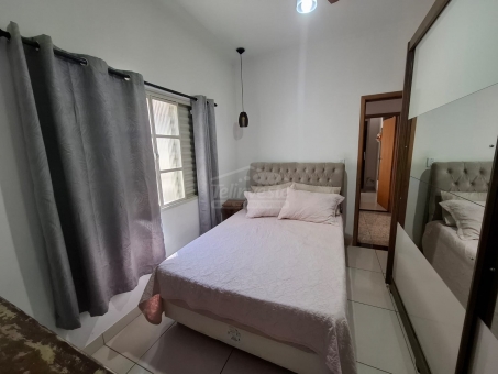 CASA NA AV. PO&Ccedil;OS DE CALDAS